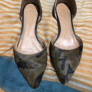 Banana Republic Camo Flats 8